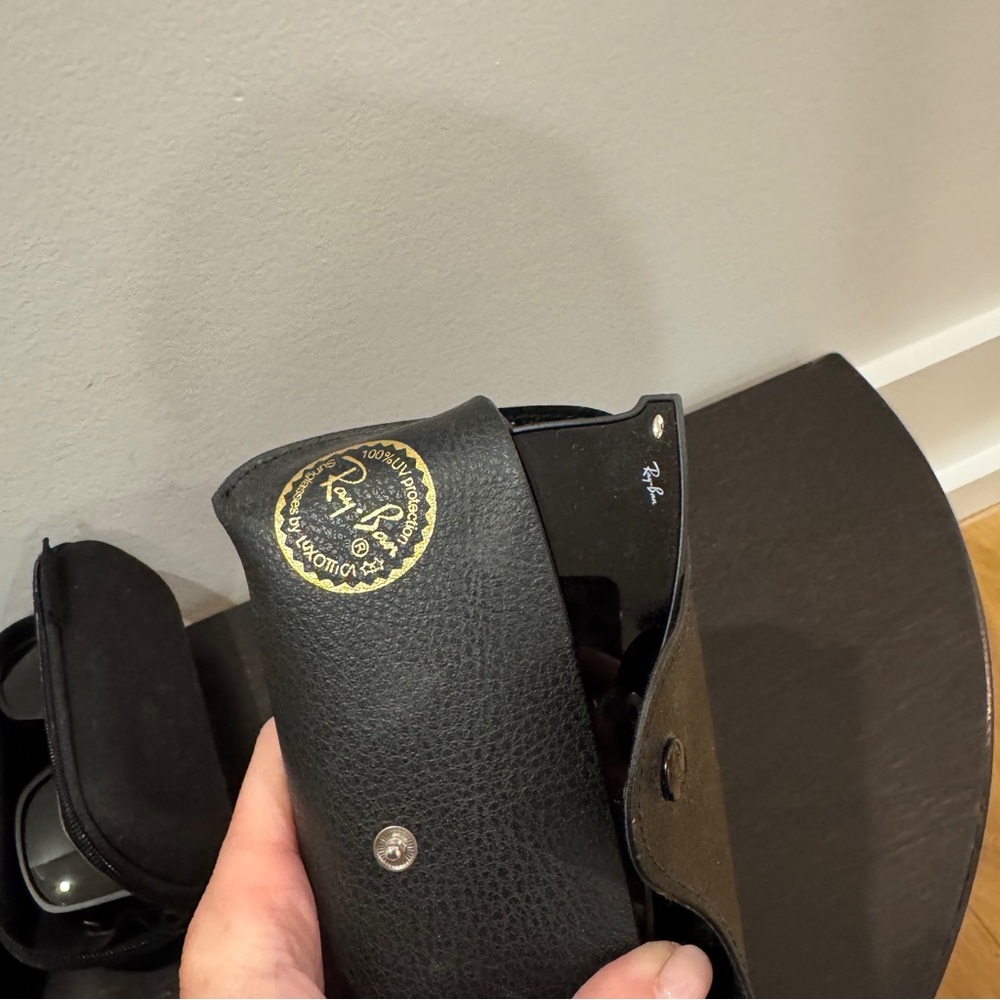 Raybans with case mens